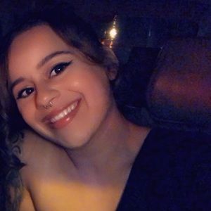 Meet your Posher, Karlisha